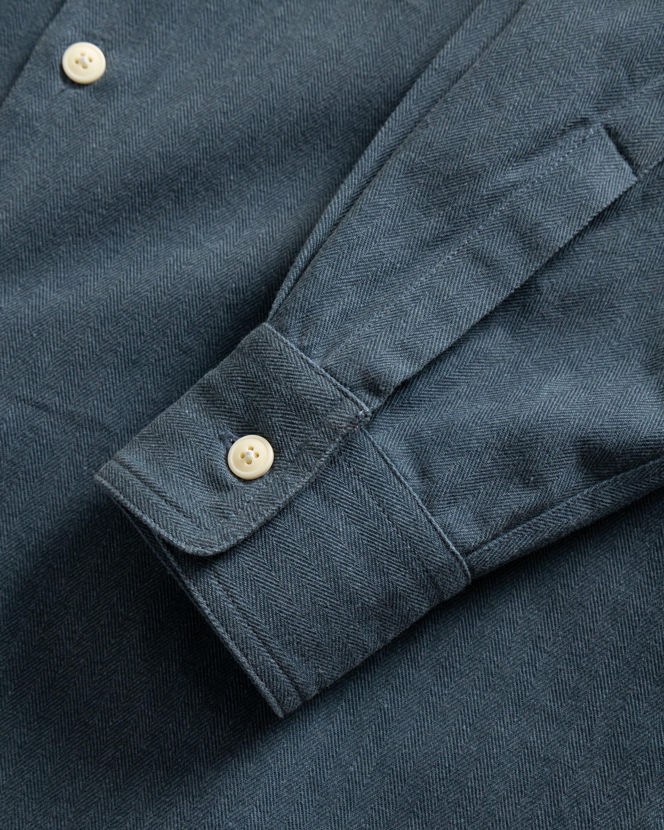ALBERTO "PER LAVORO" SHIRT - DUSTY NAVY YARN DYED HBT MIL-SPEC COTTON - Image 5