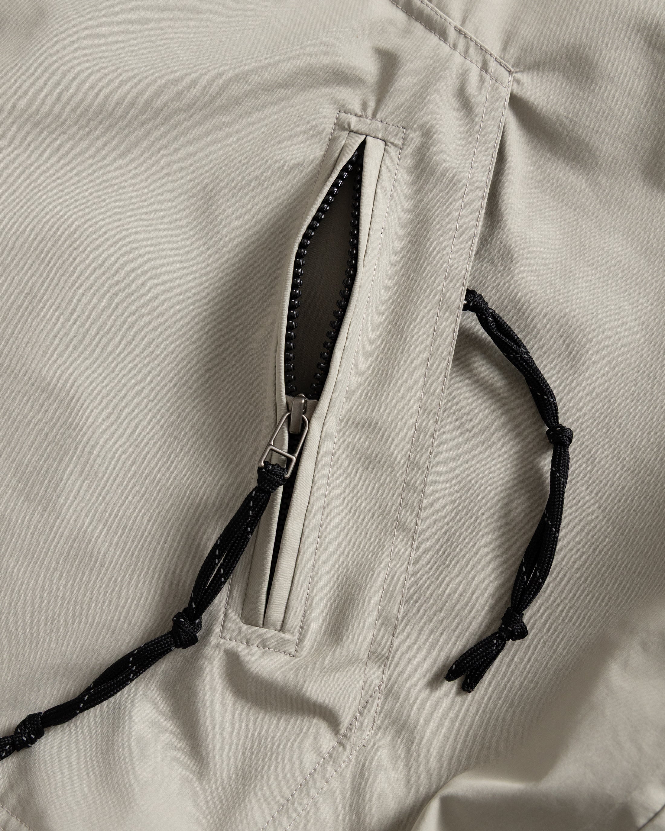 ARCHIVI PULLOVER ANORAK - TRAVERTINE WATER-REPELLENT 3L BONDED MEMBRANE - Image 4