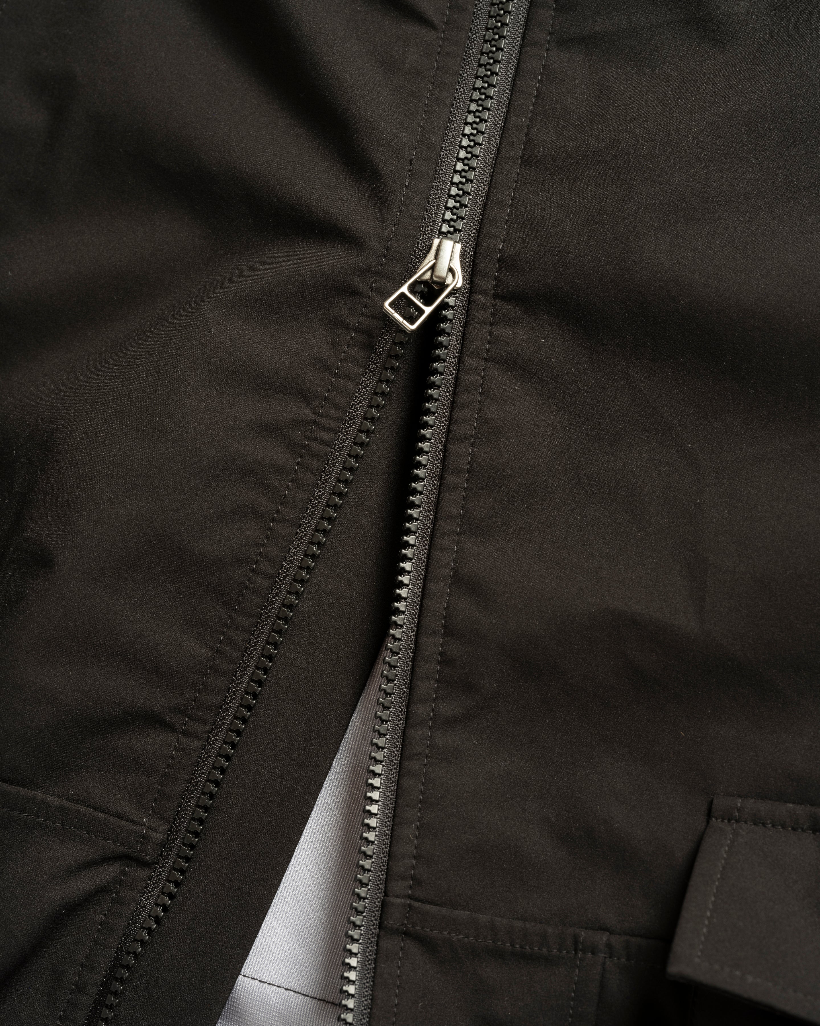 CASCADE OUTDOOR PROTECTION SYSTEM HOODED SHELL - BLACK WATER-REPELLENT 3L BONDED MEMBRANE - Image 8