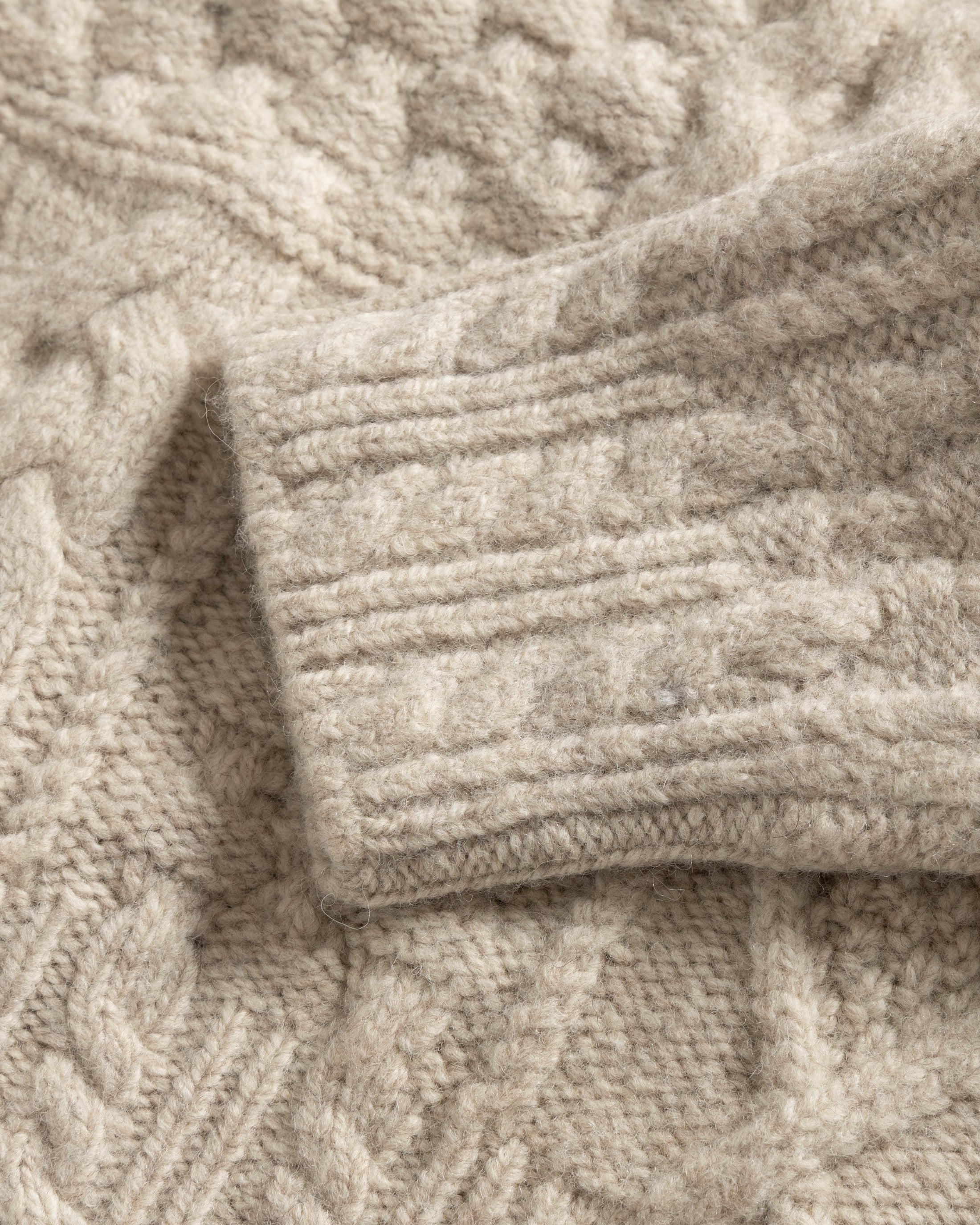 DOVER RUGGED CABLEKNIT CREWNECK SWEATER - UNDYED ANDEAN WOOL - Image 4