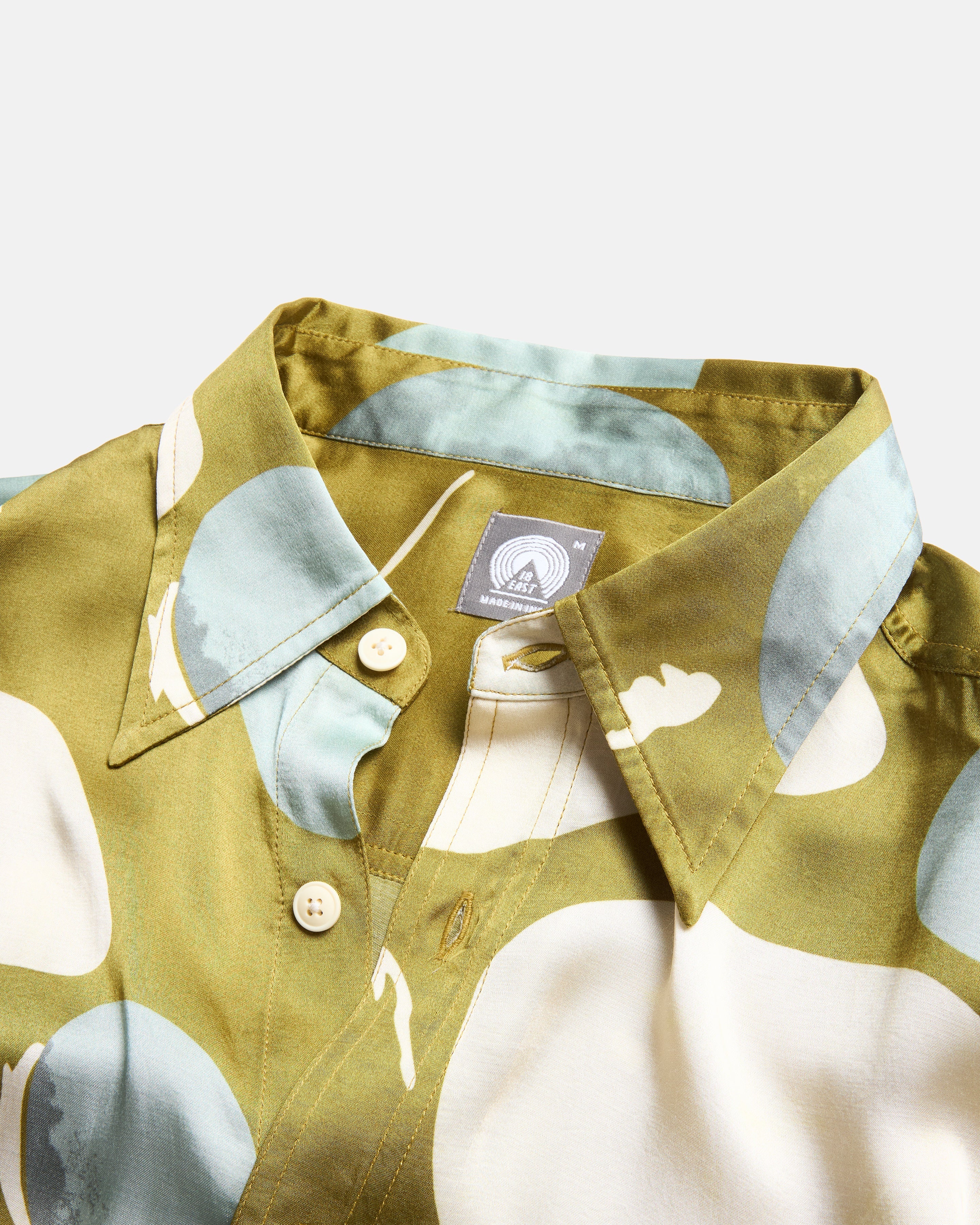 ELLIS VINTAGE LONG POINT COLLAR SHIRT - OLIVE MOSS RIVERBED ROCKS PRINTED VEGAN SILK - Image 3