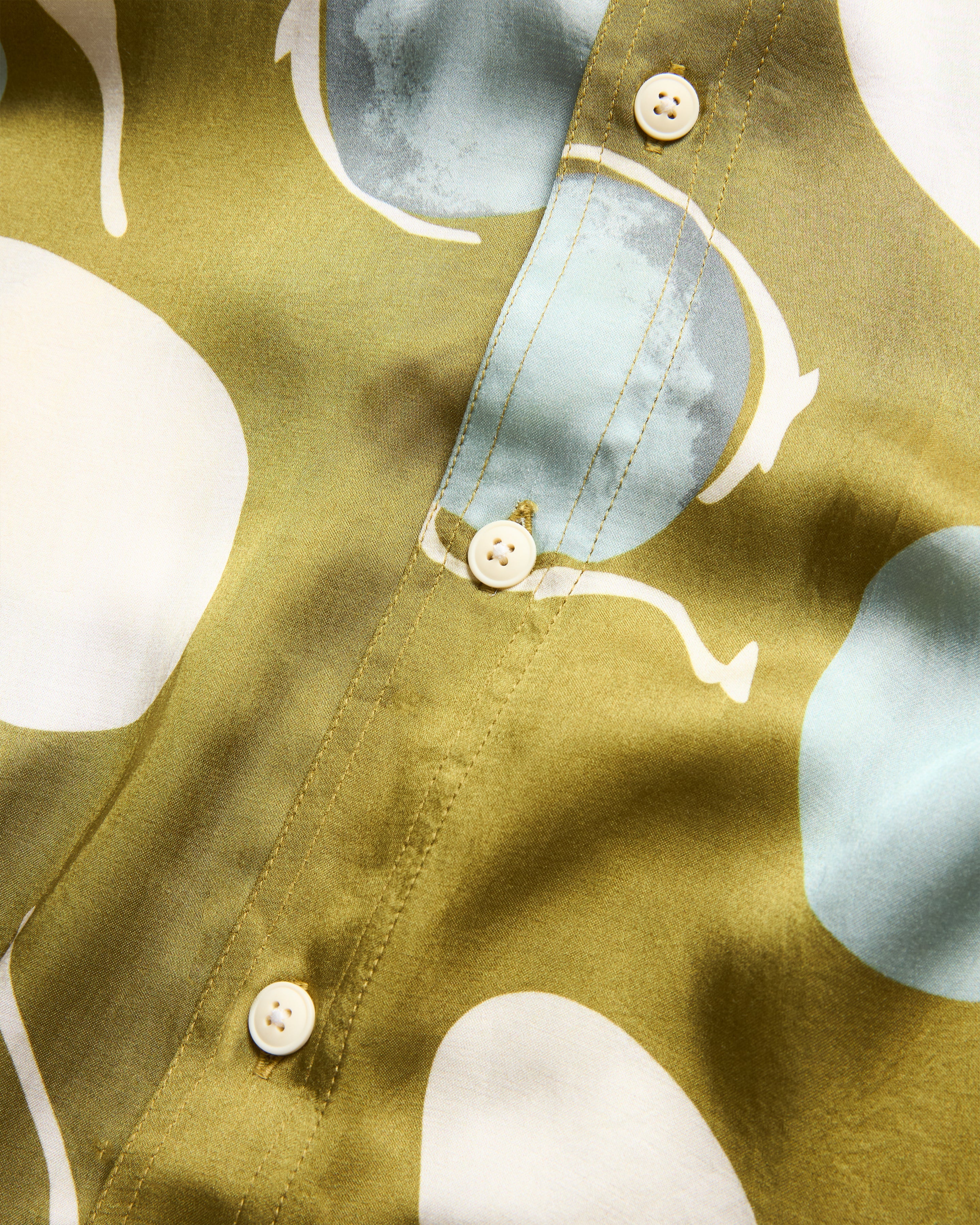 ELLIS VINTAGE LONG POINT COLLAR SHIRT - OLIVE MOSS RIVERBED ROCKS PRINTED VEGAN SILK - Image 5
