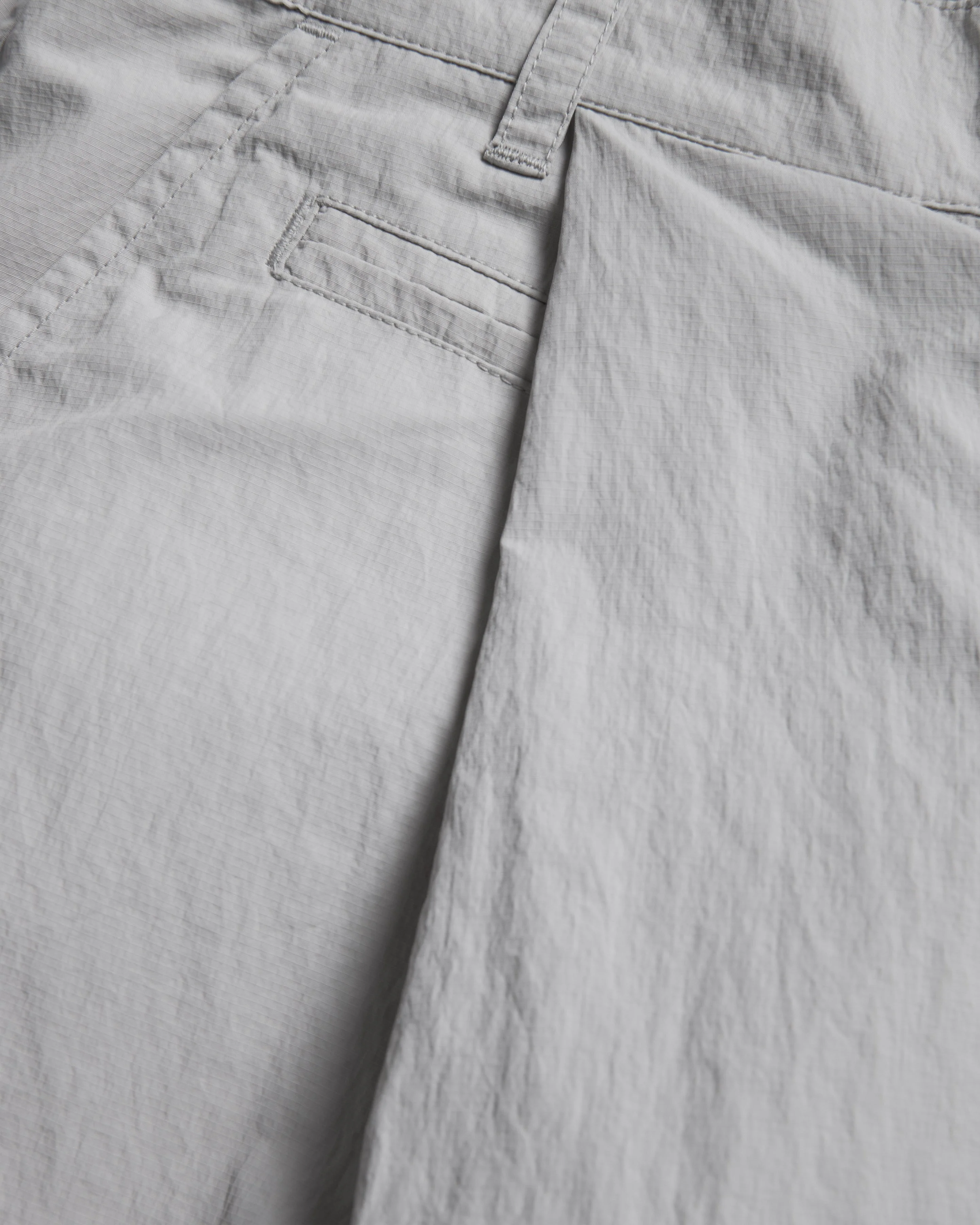 EMERY PLEATED BIG SHORTS - FOG GRAY FEATHERWEIGHT MICRO RIPSTOP NYLON - Image 3