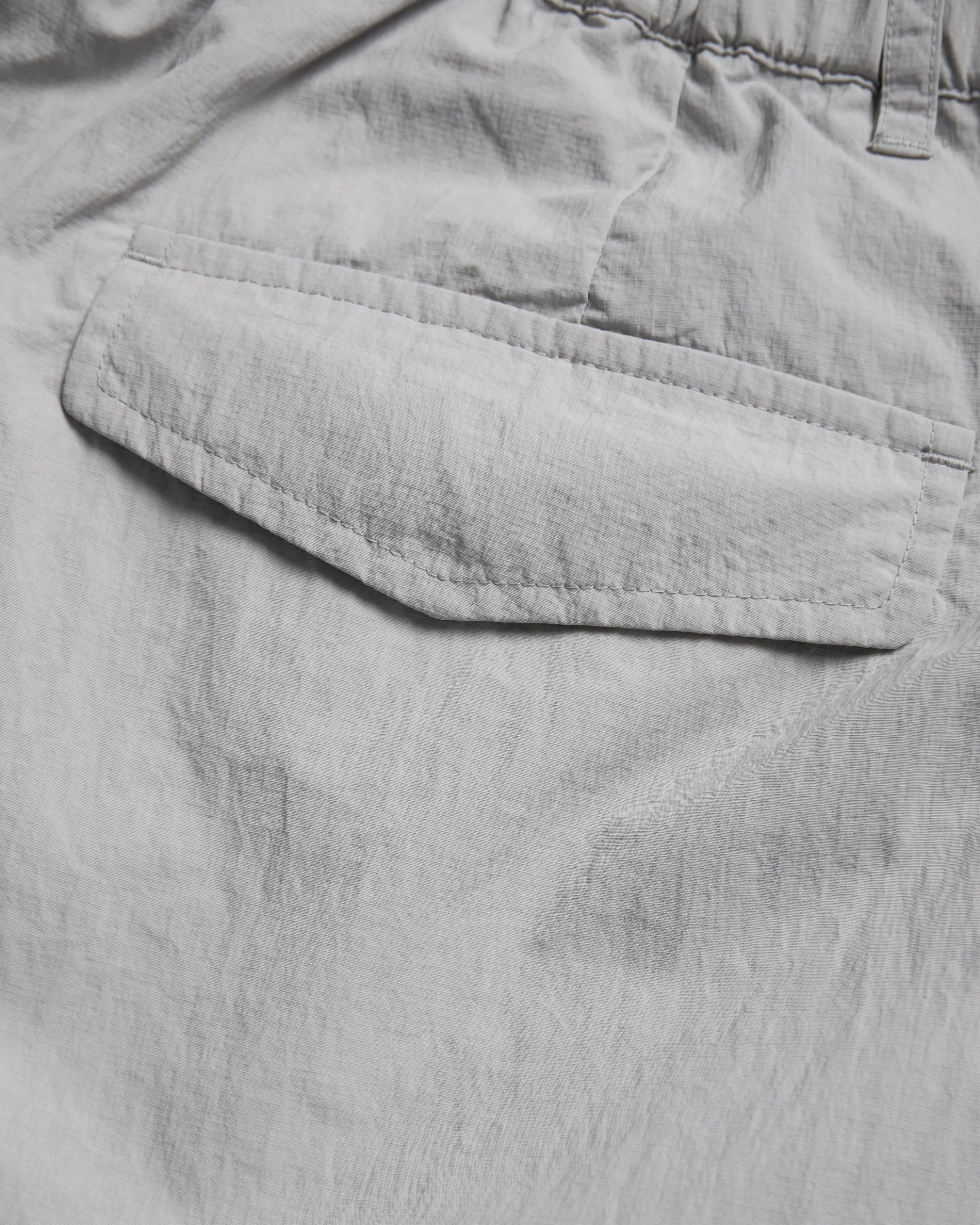 EMERY PLEATED BIG SHORTS - FOG GRAY FEATHERWEIGHT MICRO RIPSTOP NYLON - Image 5