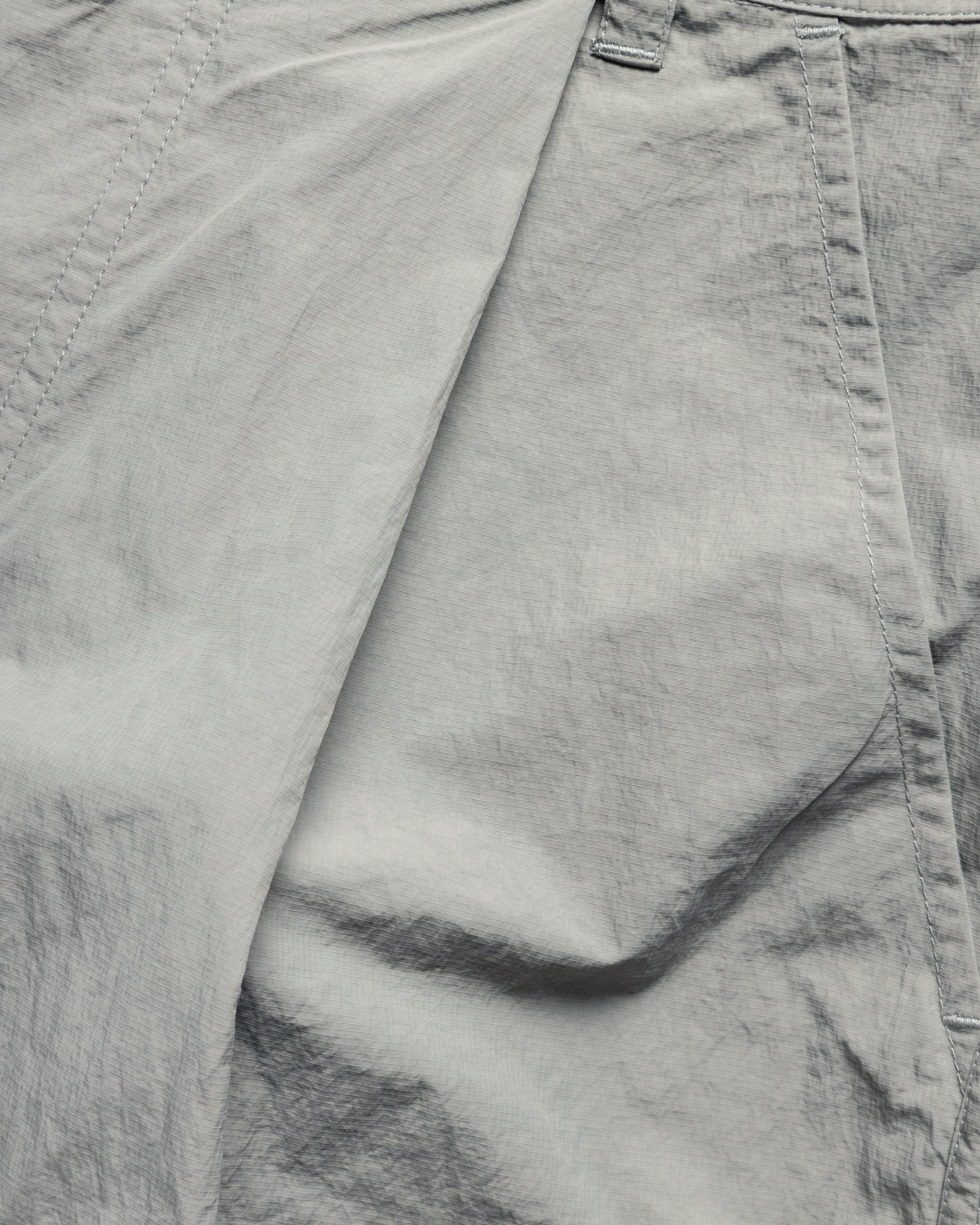 EMERY PLEATED BIG SHORTS - LUNAR ROCK FEATHERWEIGHT MICRO RIPSTOP NYLON - Image 7