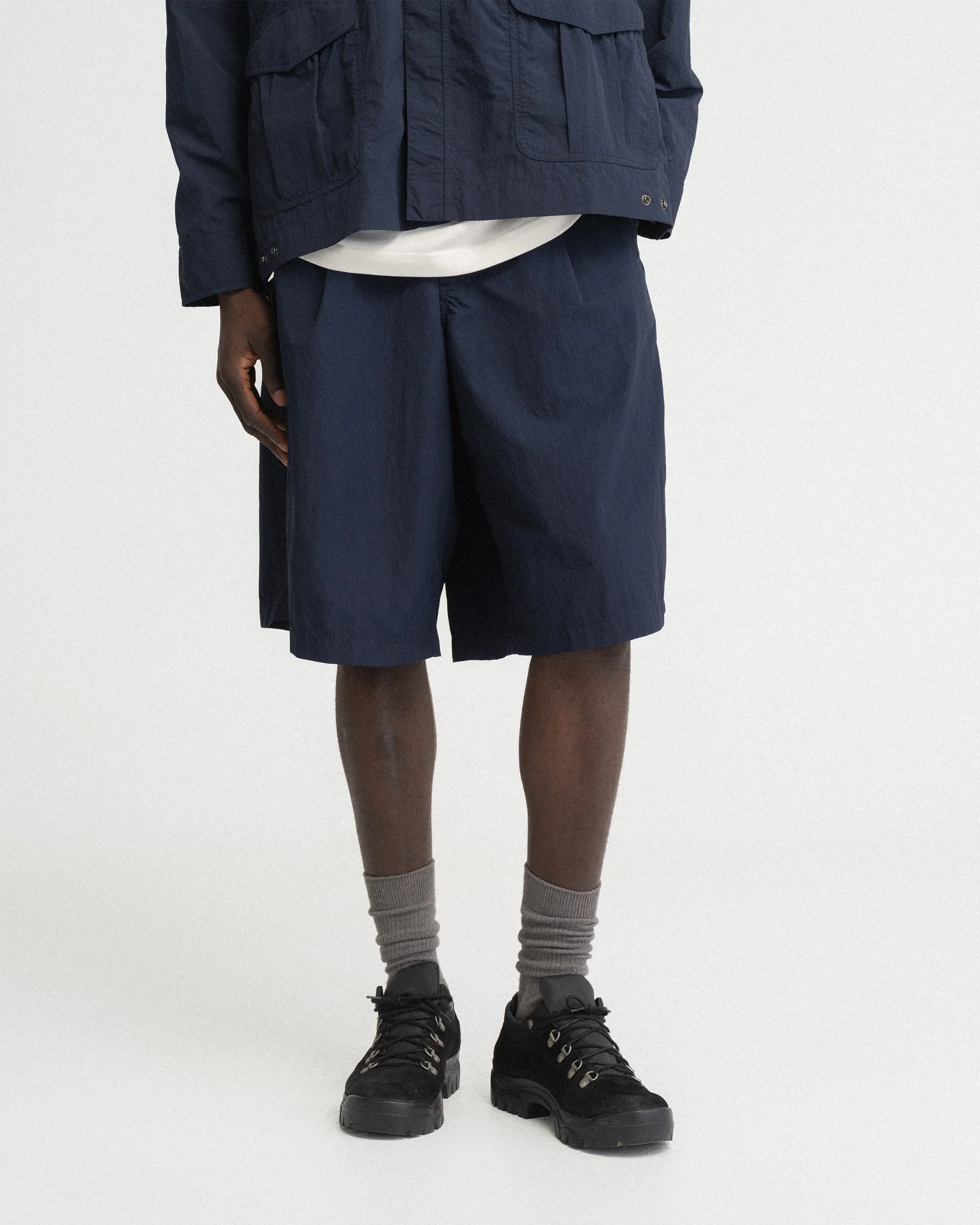 EMERY PLEATED BIG SHORTS - NAVY FEATHERWEIGHT MICRO RIPSTOP NYLON - Image 2