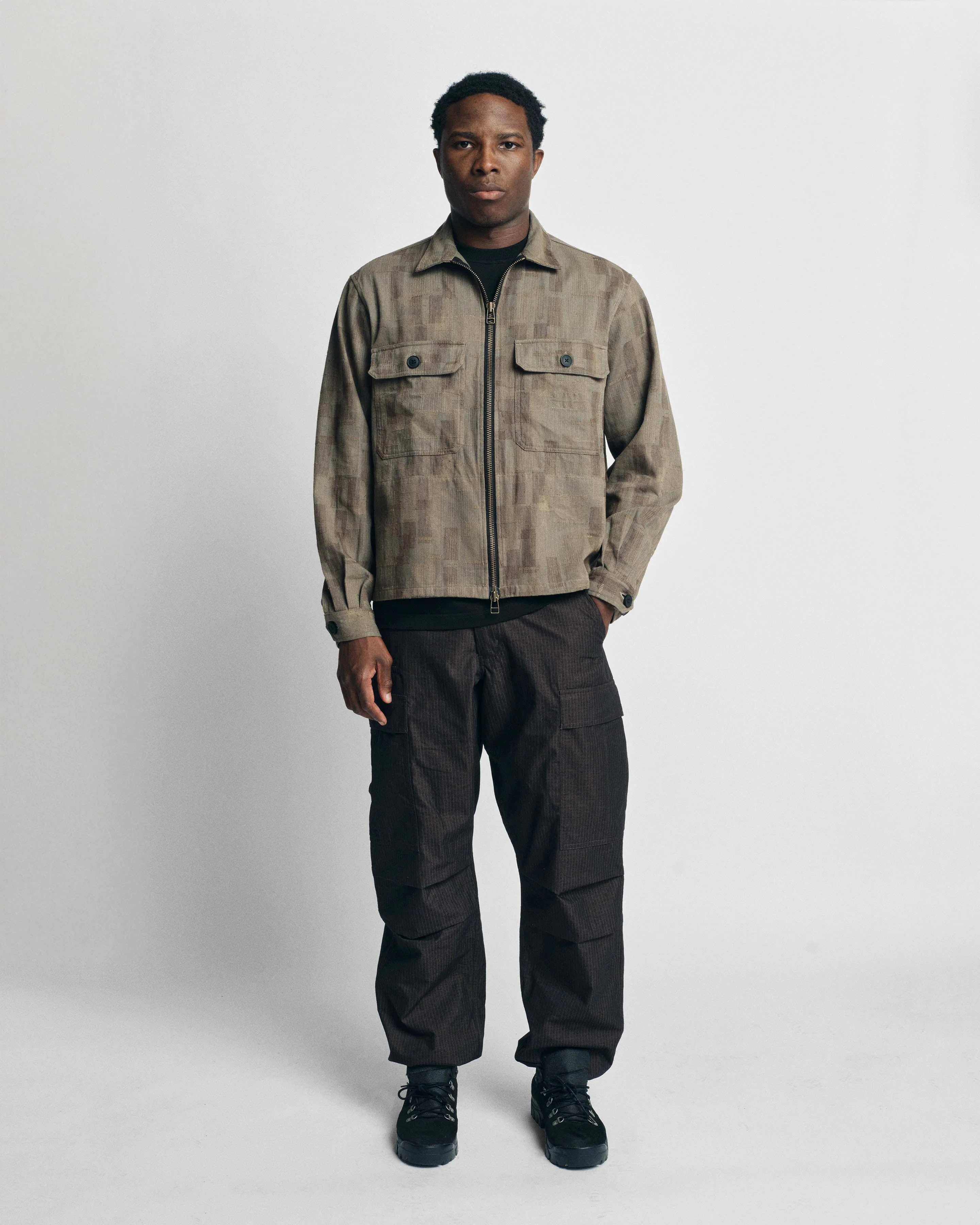 FULL ZIP CALEB SHIRT - MULLED BASIL / COVERT GREEN / BLACK SCATTER EMBROIDERED HBT MIL-SPEC COTTON - Image 4