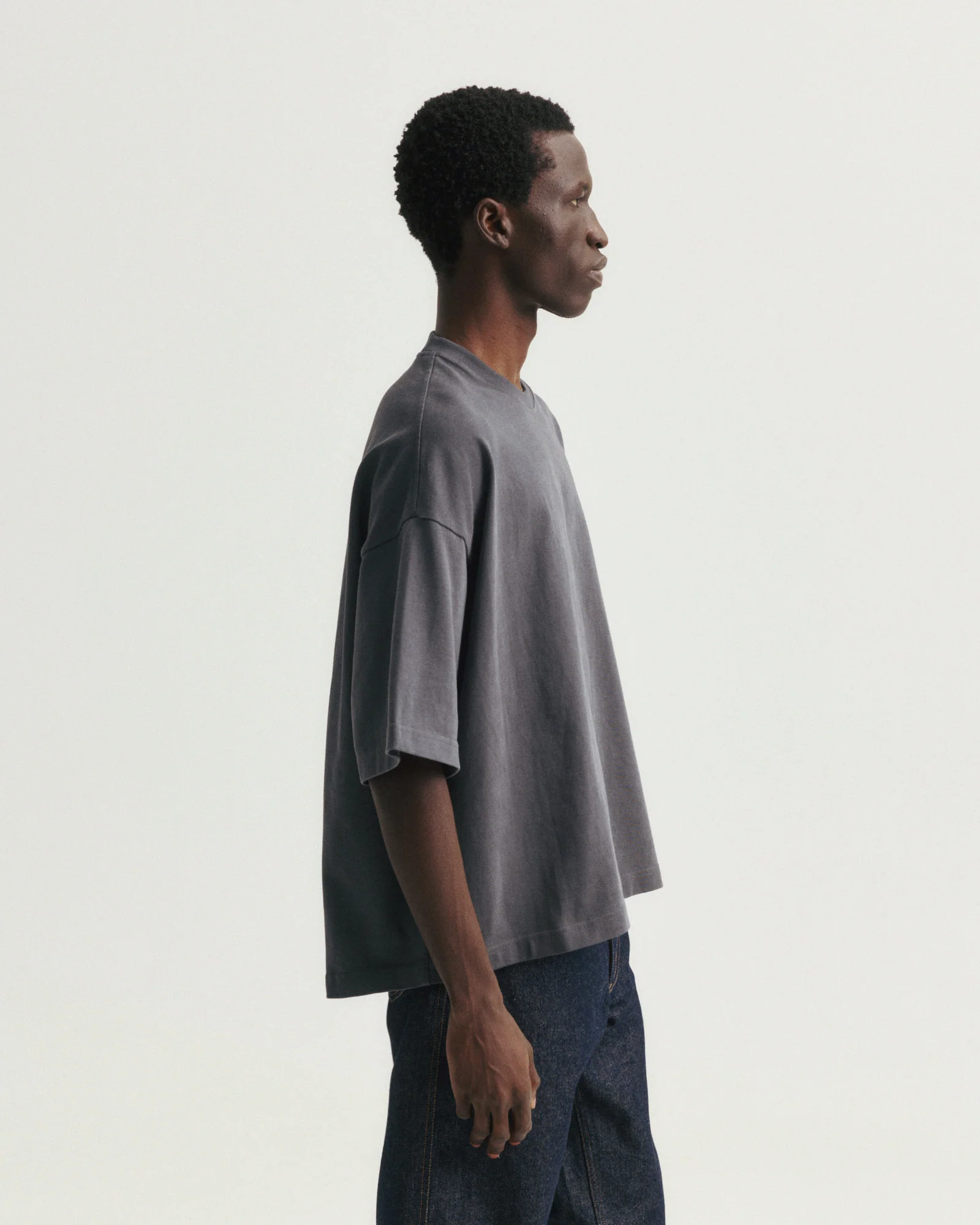 GRAHAME BIG TEE - BLACK HEAVYWEIGHT COTTON JERSEY - Image 6