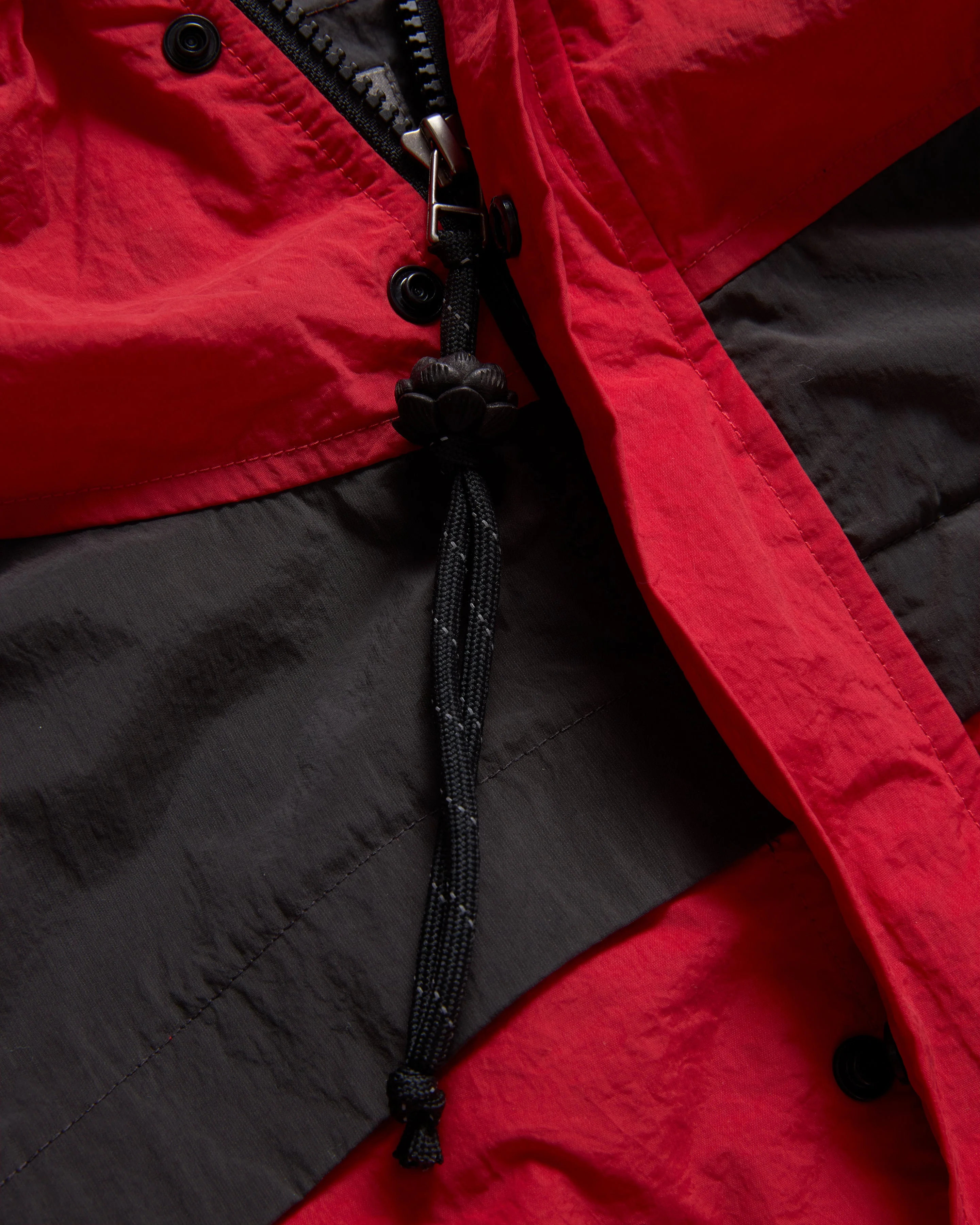 LAINES HOODED SHELL - DAN & WHIT'S RED / WASHED BLACK WATER-REPELLENT NYLON - Image 2