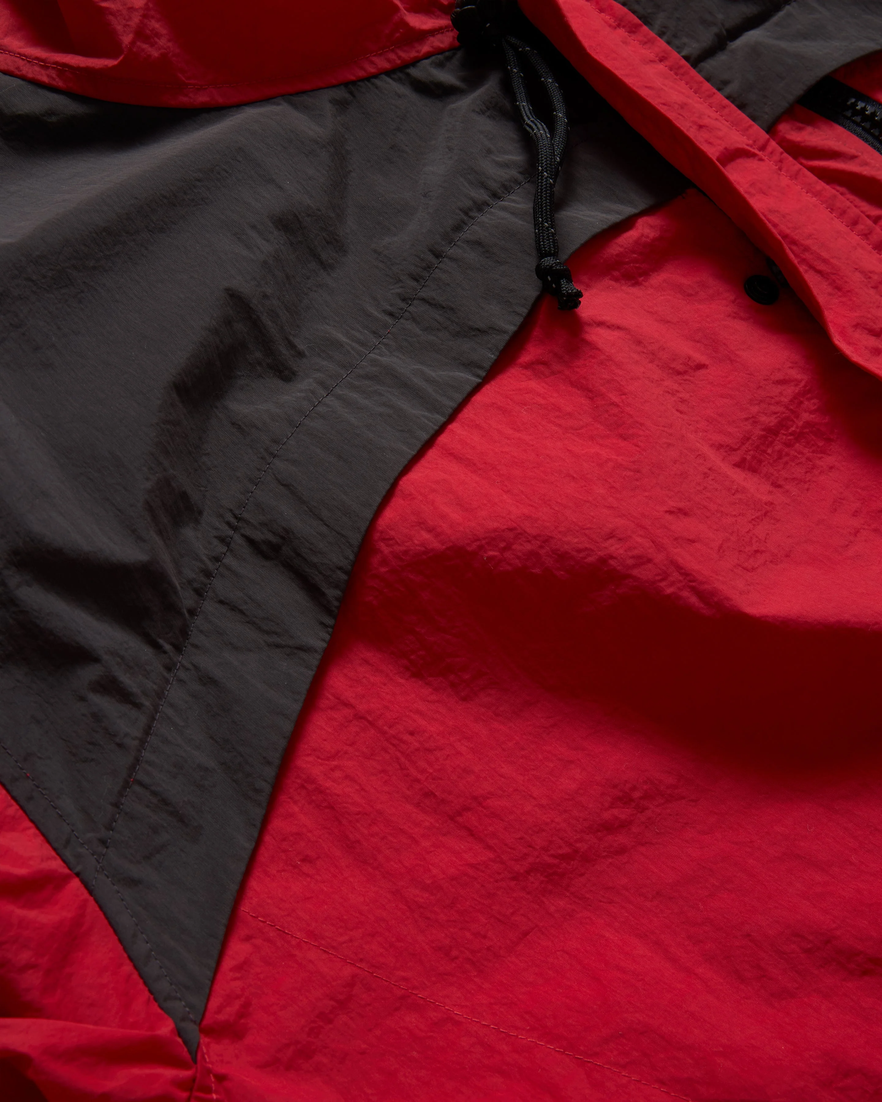 LAINES HOODED SHELL - DAN & WHIT'S RED / WASHED BLACK WATER-REPELLENT NYLON - Image 3