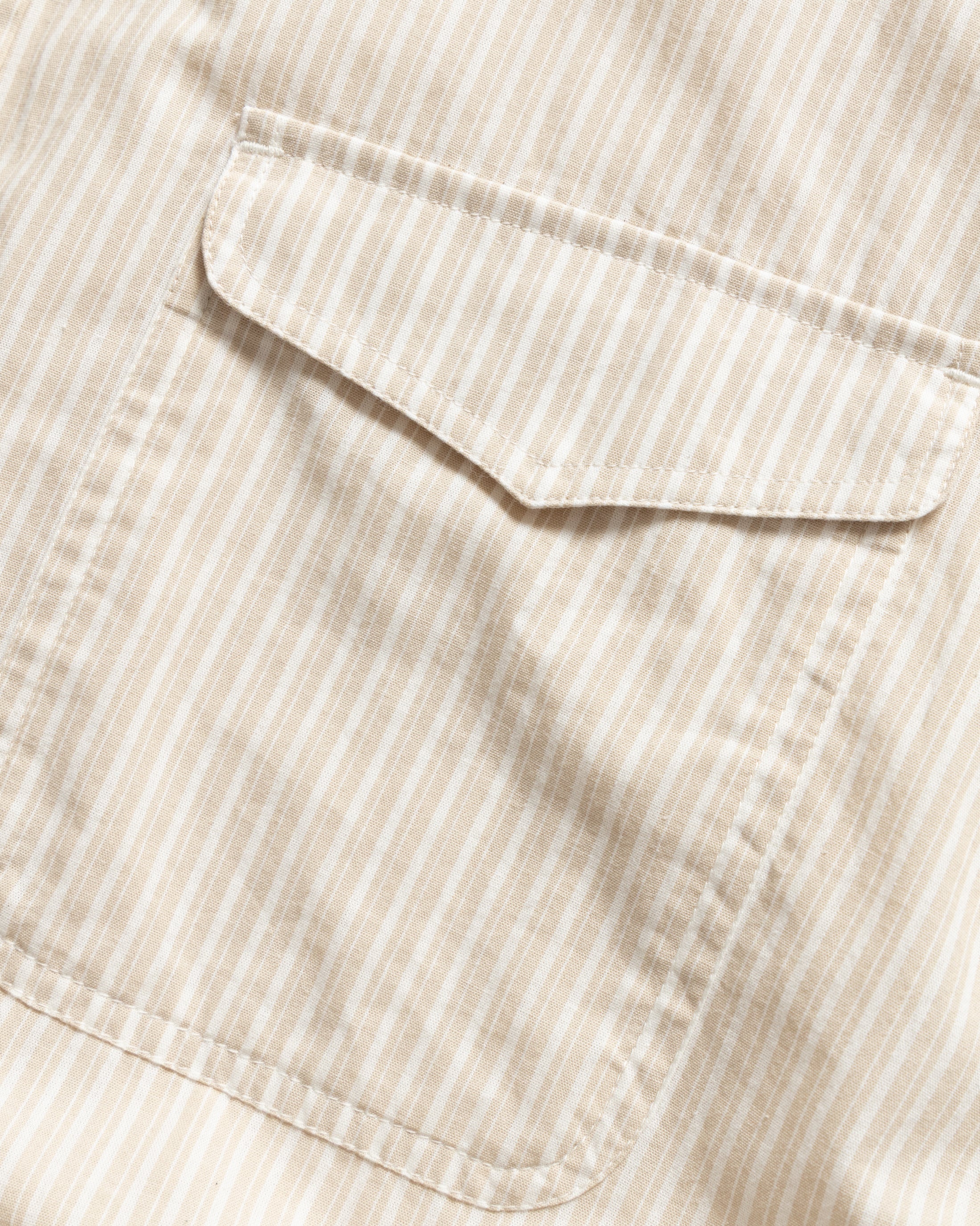LOCUST SOFT POINT COLLAR SHIRT - TRAVERTINE / WHITE ASYMMETRIC STRIPED COTTON POPLIN - Image 3