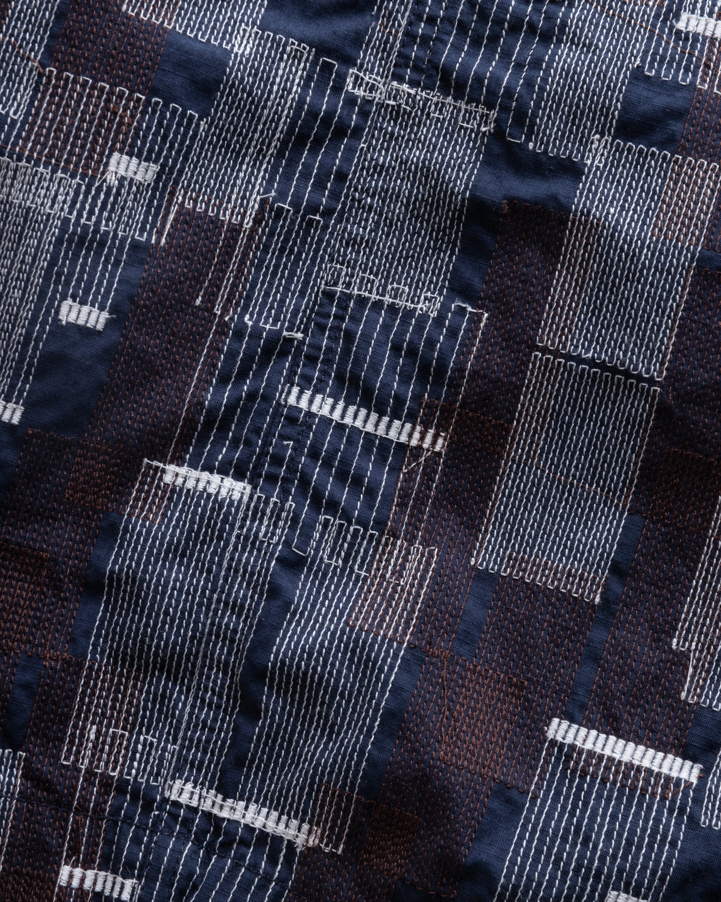 LOTUS CARPENTER SHORT - MIDNIGHT / ECRU / CHOCOLATE SCATTER EMBROIDERED COTTON MICRO RIPSTOP - Image 3