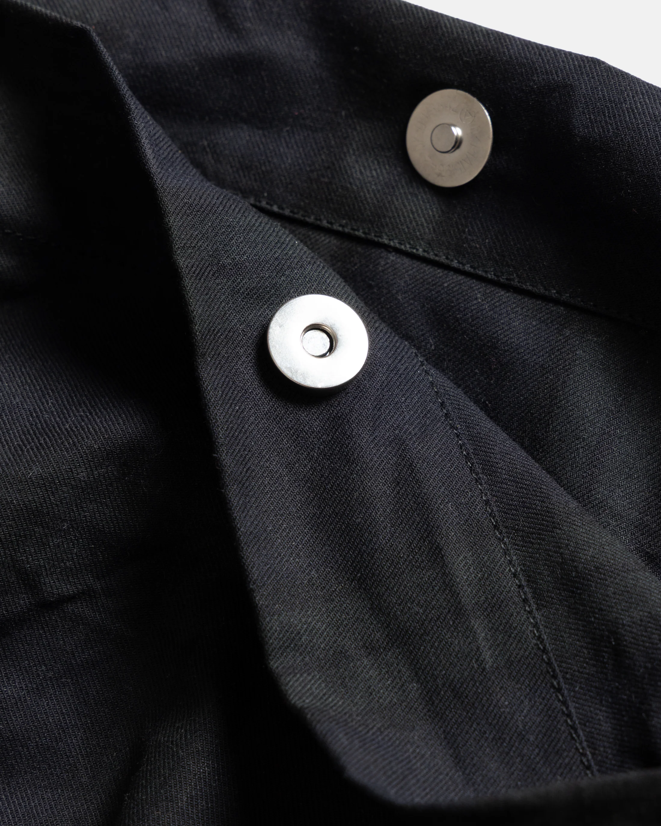 CONVERTIBLE CARRY-ALL SLING - BARELY BLACKWATCH BEESWAX COATED COTTON TWILL - Image 3