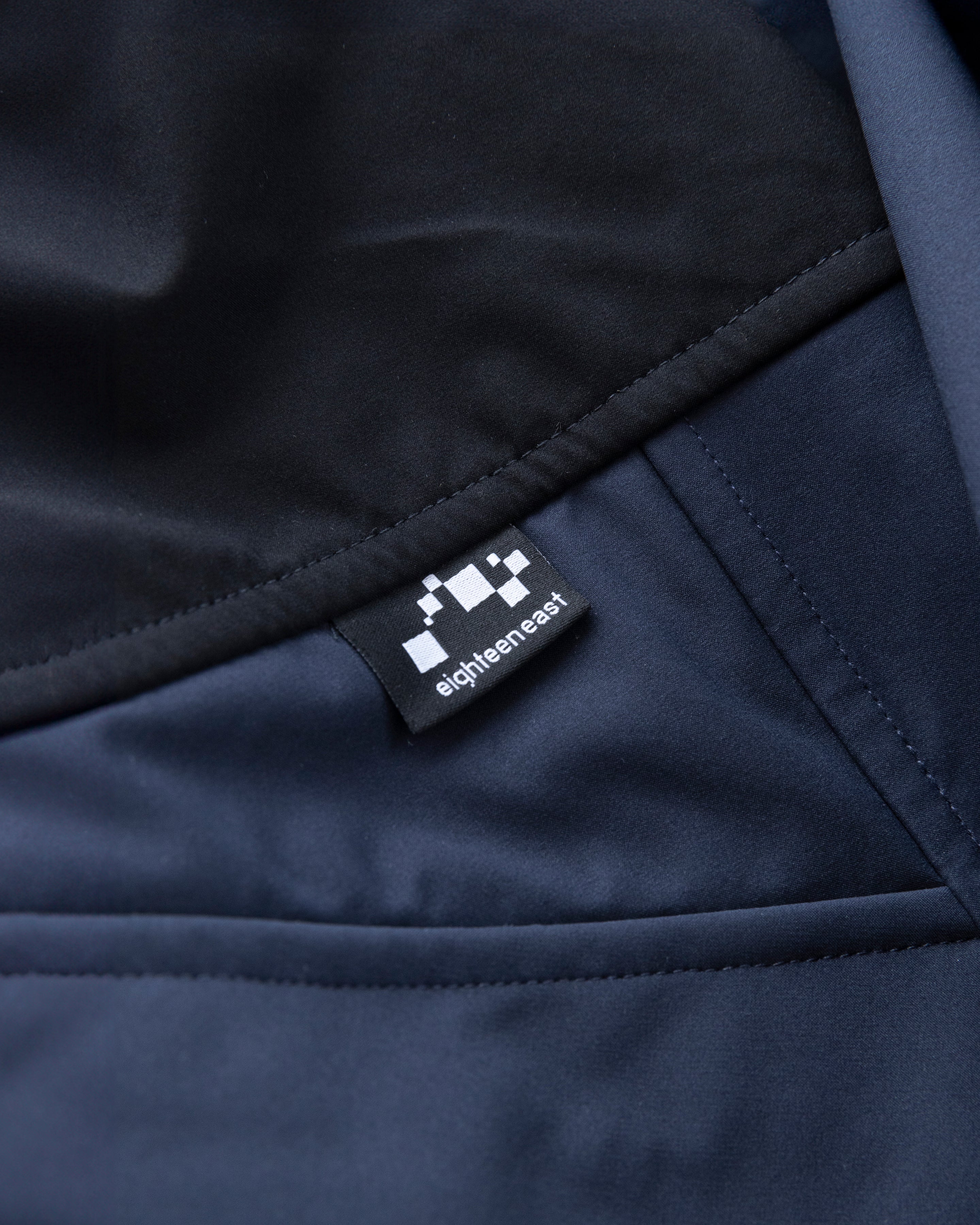 RAINSHADOW OUTDOOR PROTECTION SYSTEM HOODED SHELL - MIDNIGHT NAVY / BLACK WATER-REPELLENT BONDED MEMBRANE - Image 4