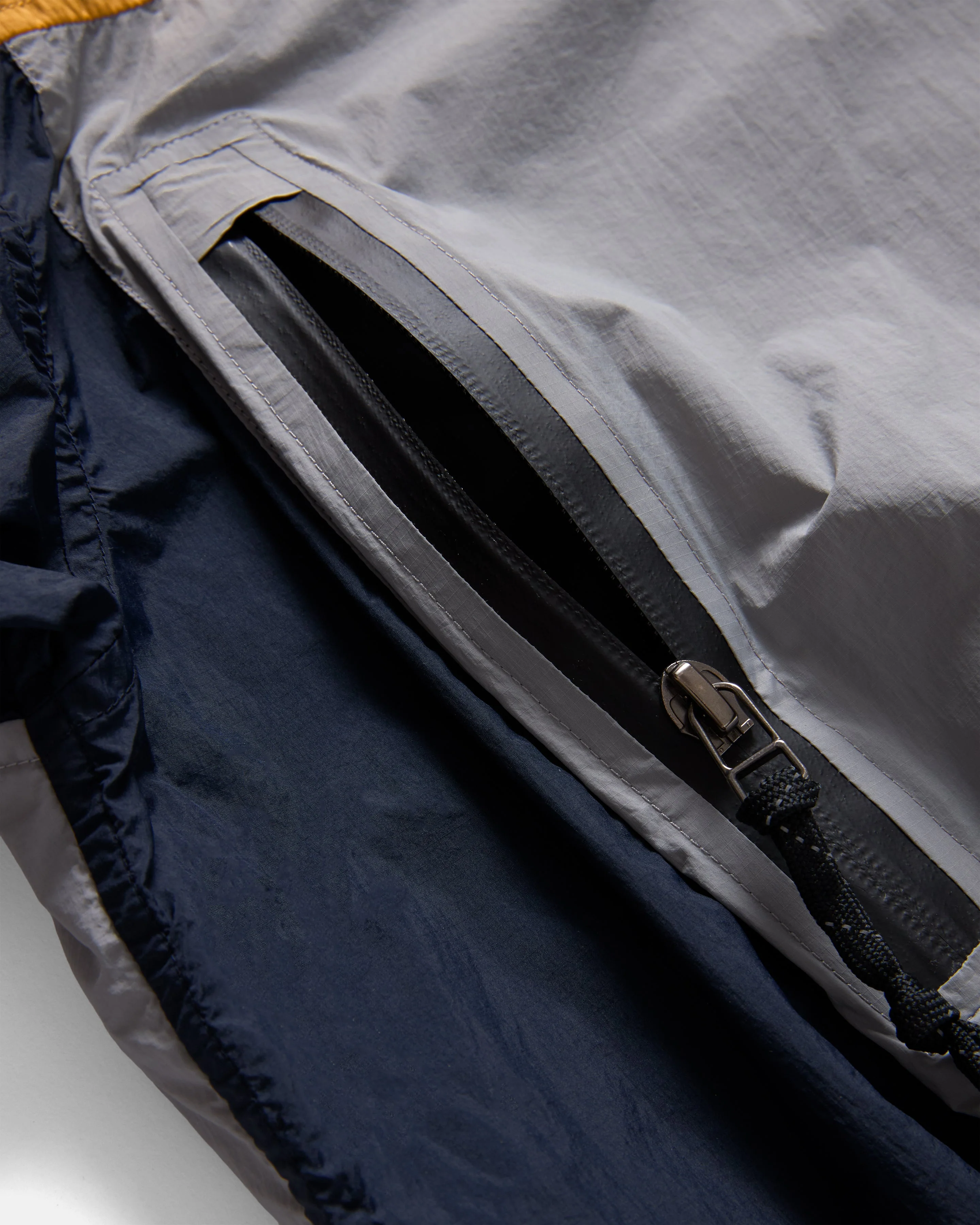 RAINSHADOW PACKABLE JACKET - GOLDENROD / FOG / MIDNIGHT WATER-REPELLENT NYLON - Image 4