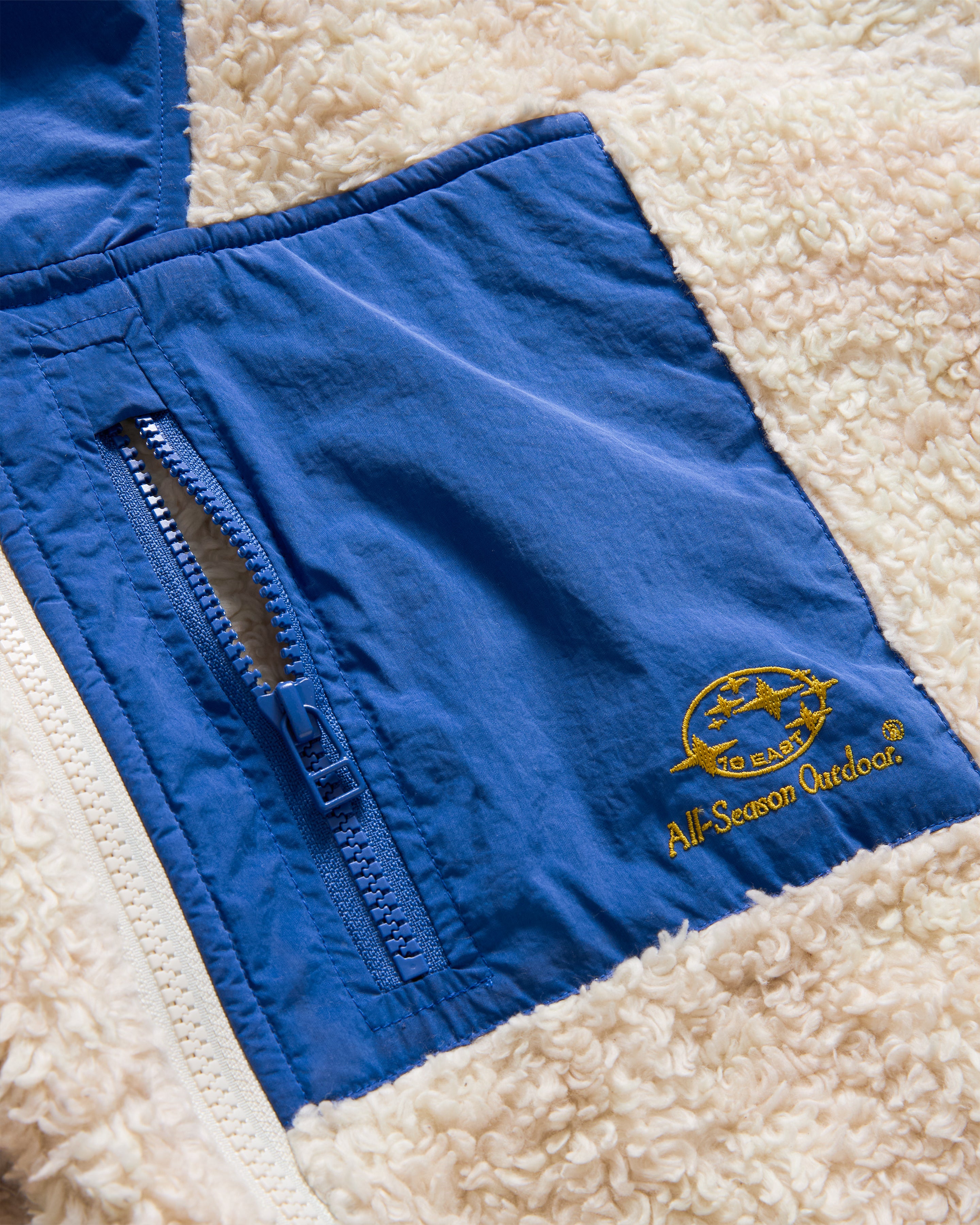 RC2 “WUF” FULLZIP DEEP PILE FLEECE - NATURAL SHADOW SCREENED ORGANIC COTTON SHERPA WITH CLOUDLESS BLUE NYLON DETAILS - Image 6