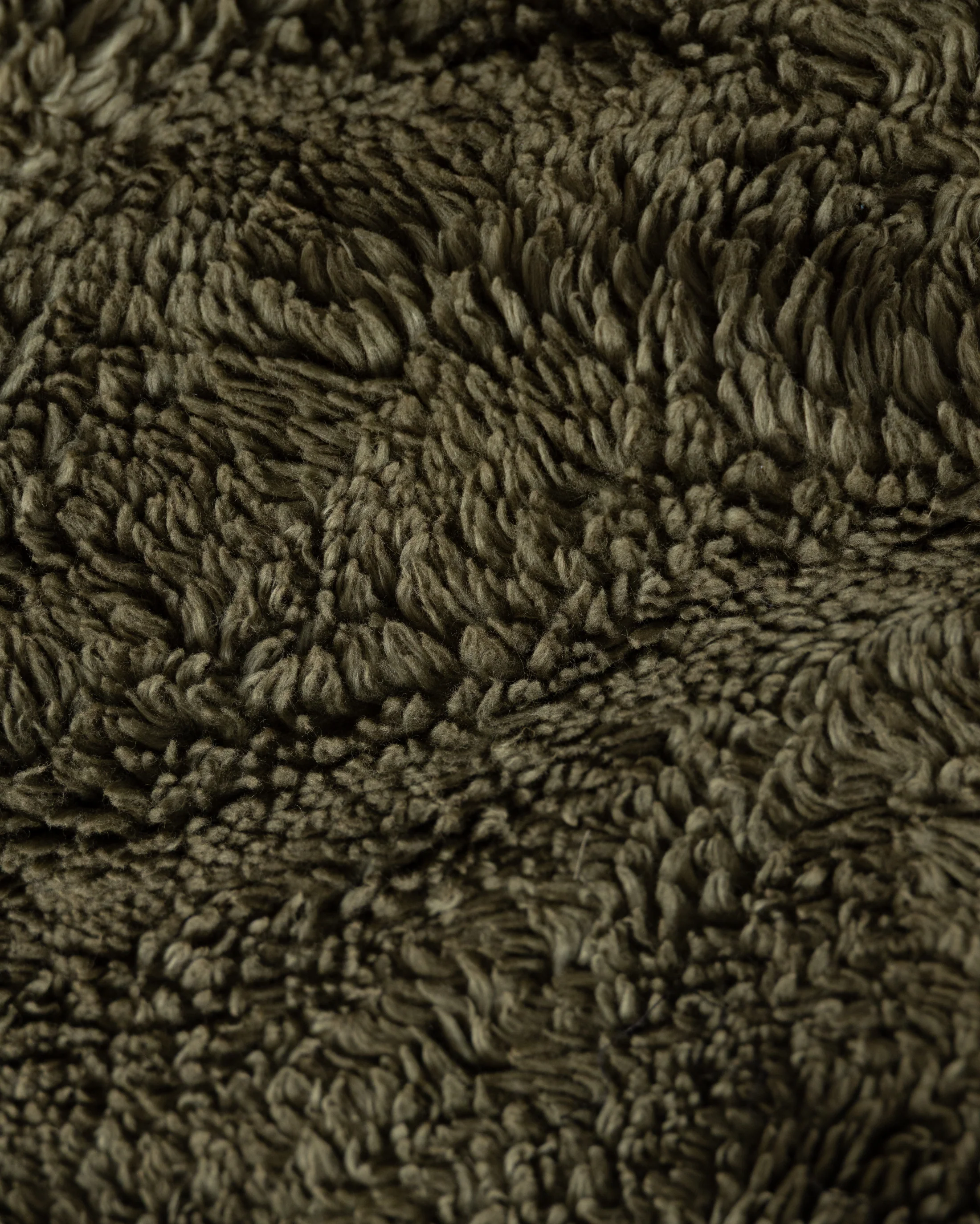 ROWAN  DEEP PILE FIELD FLEECE - O.D. GREEN ORGANIC COTTON SHERPA WITH TONAL COTTON MICRO RIPSTOP DETAILS - Image 8