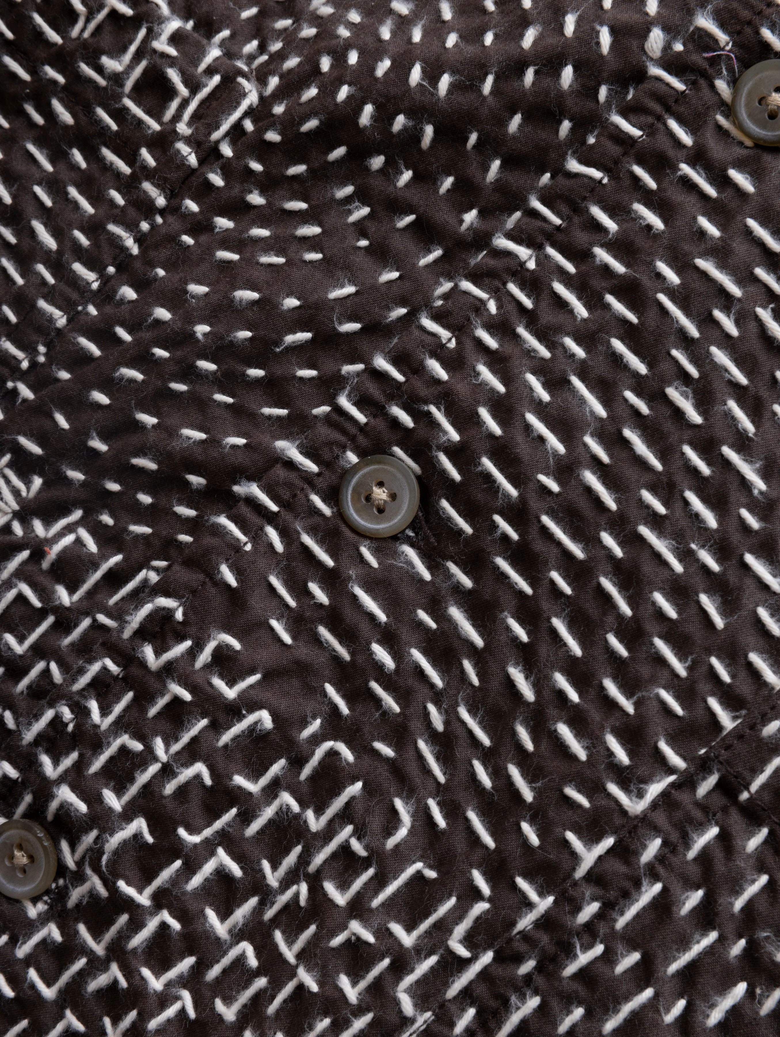 S/S SAM SHIRT - FONDENTE BROWN / ECRU PATCHWORK KANTHA STITCHED COTTON - Image 5