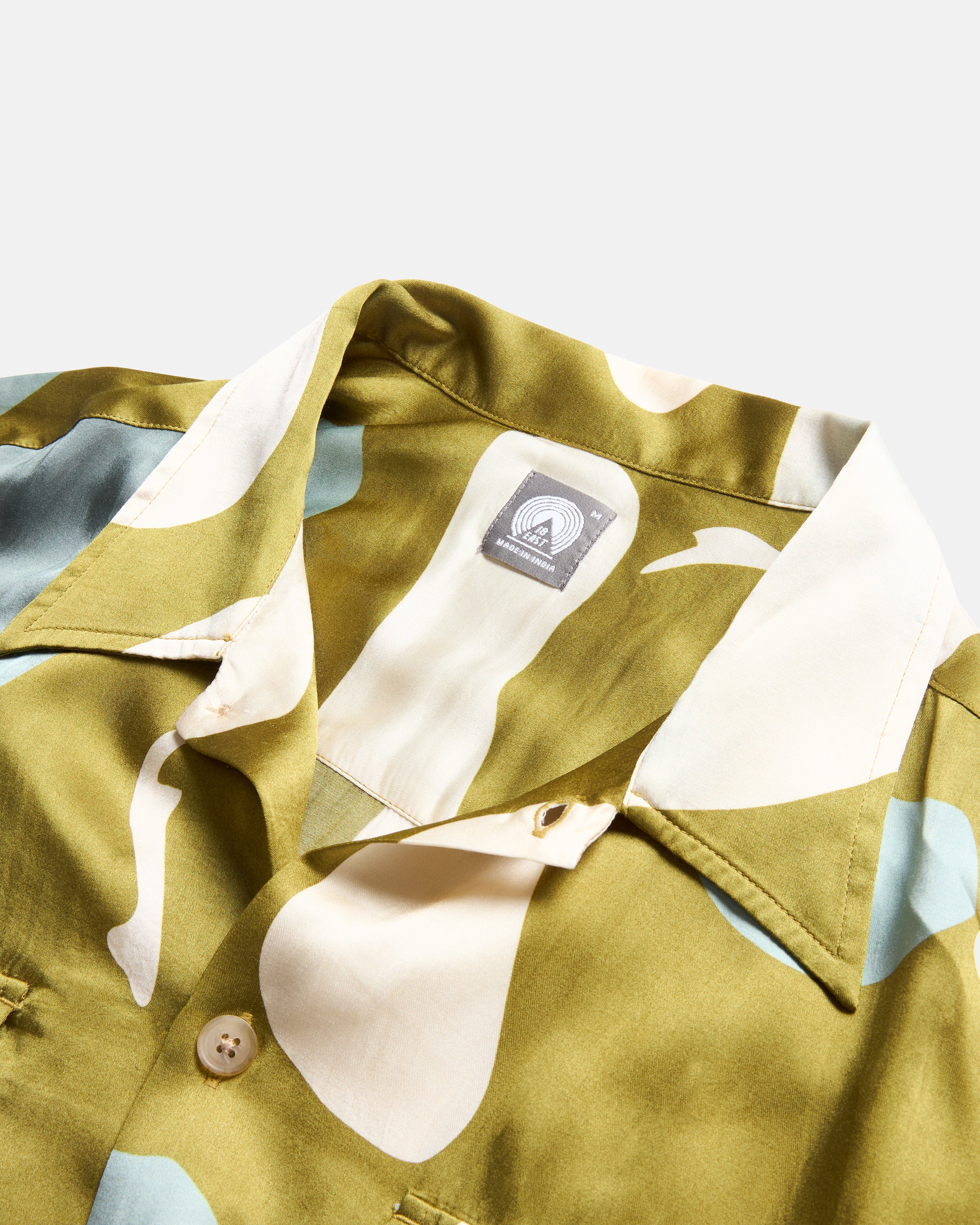 SS WES SHIRT - OLIVE MOSS RIVERBED ROCKS PRINTED VEGAN SILK - Image 3