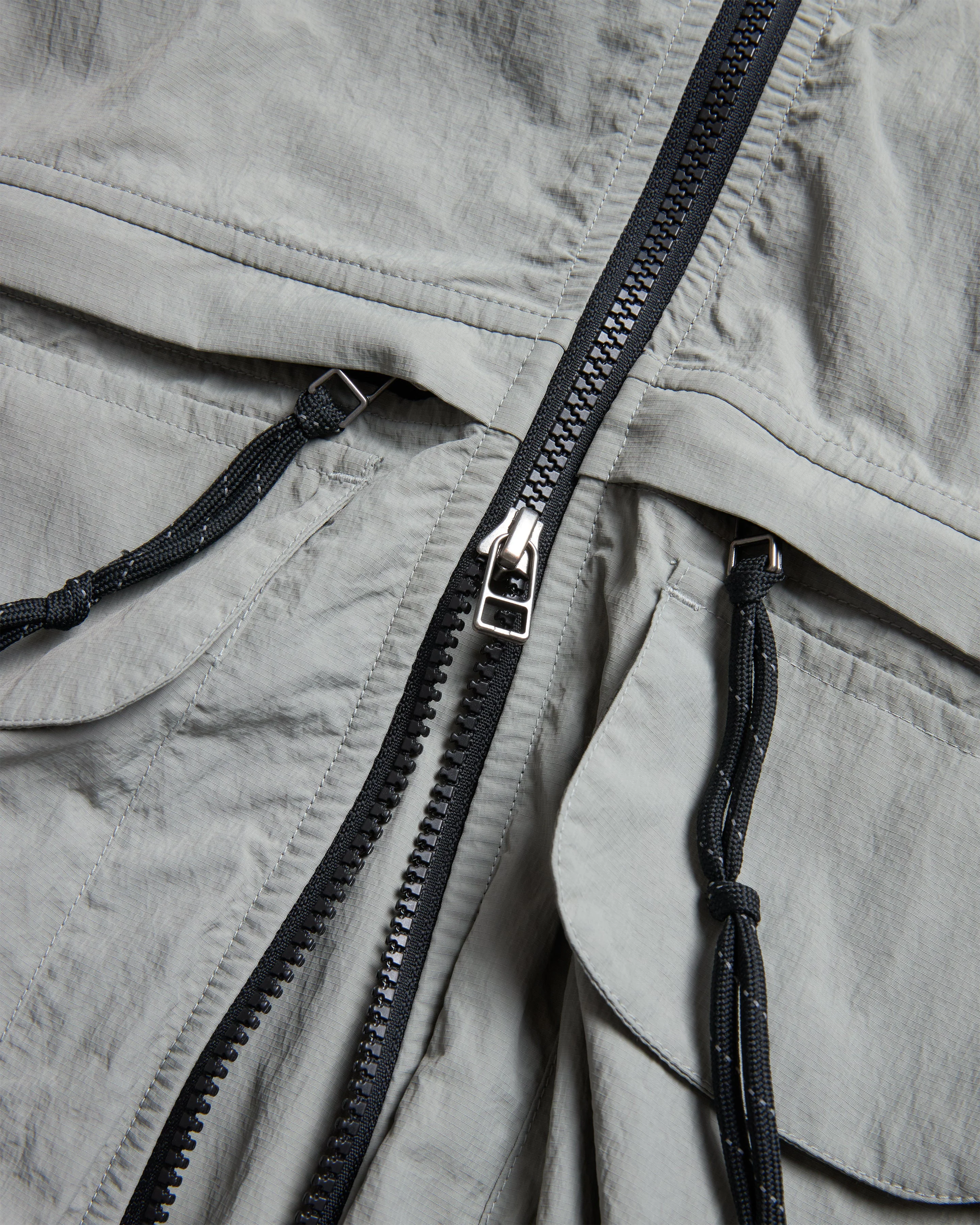 BANKS 2.0 UTILITY JACKET WITH REMOVABLE HOOD - LUNAR ROCK FEATHERWEIGHT MICRO RIPSTOP NYLON - Image 11