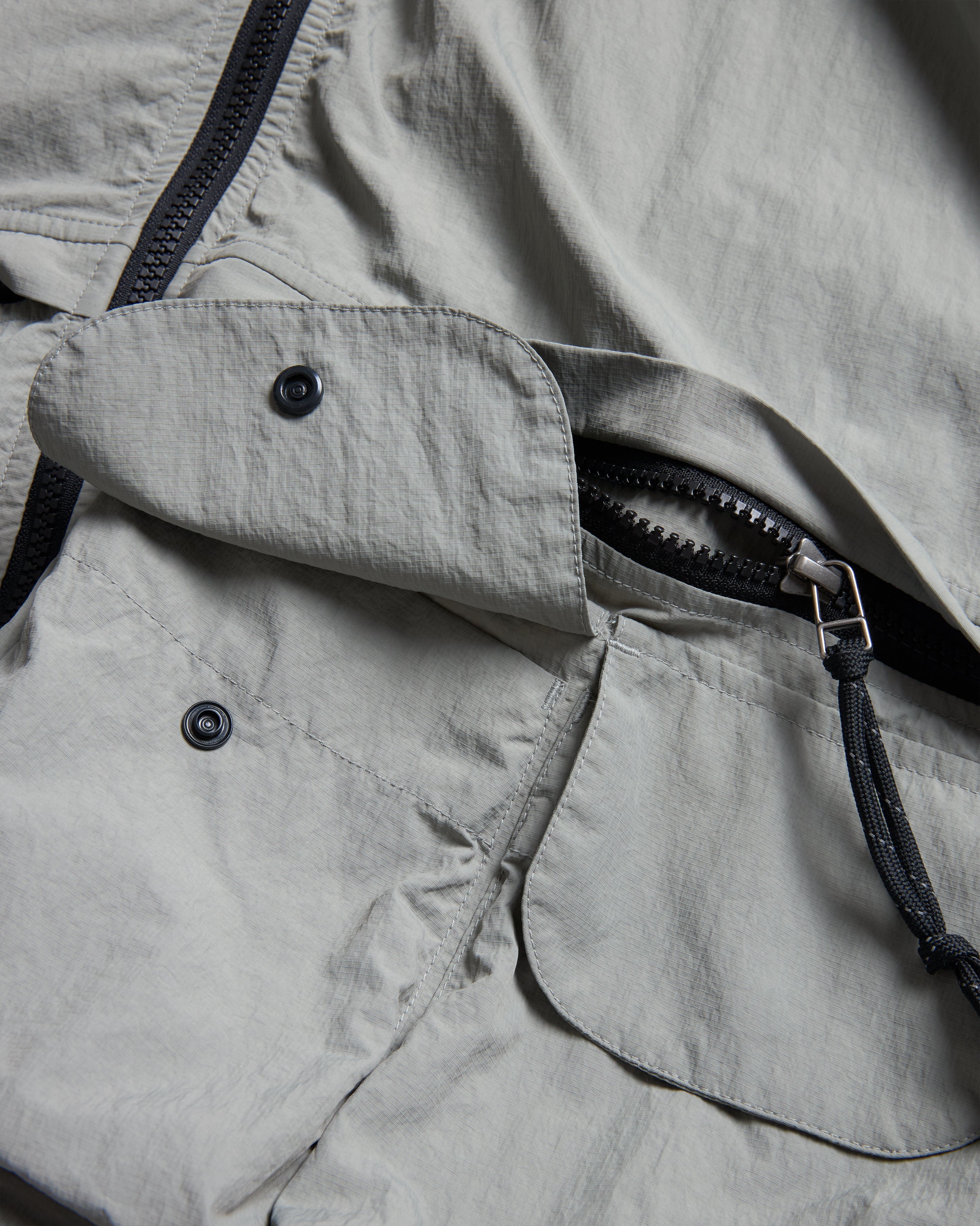 BANKS 2.0 UTILITY JACKET WITH REMOVABLE HOOD - LUNAR ROCK FEATHERWEIGHT MICRO RIPSTOP NYLON - Image 7