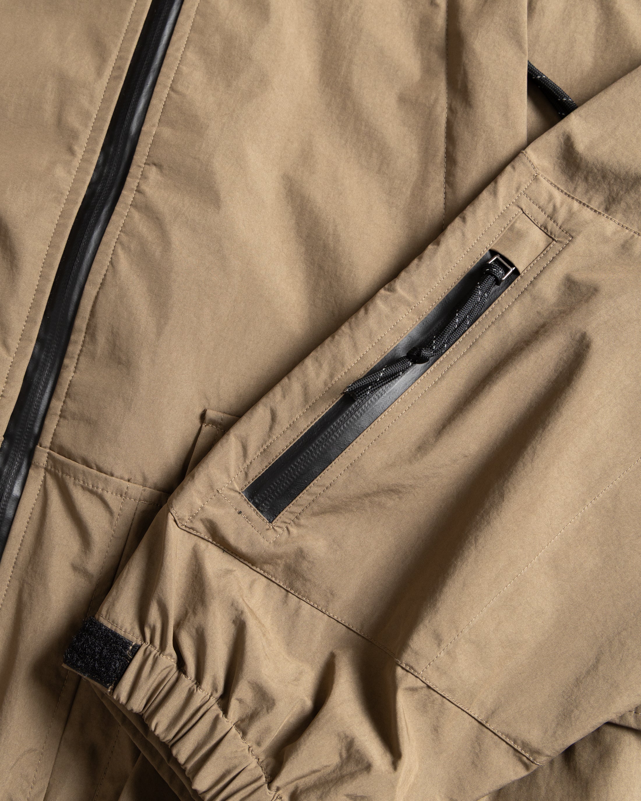 CASCADE OUTDOOR PROTECTION SYSTEM HOODED SHELL - DRIED SOIL WATER-REPELLENT 3L BONDED MEMBRANE - Image 6