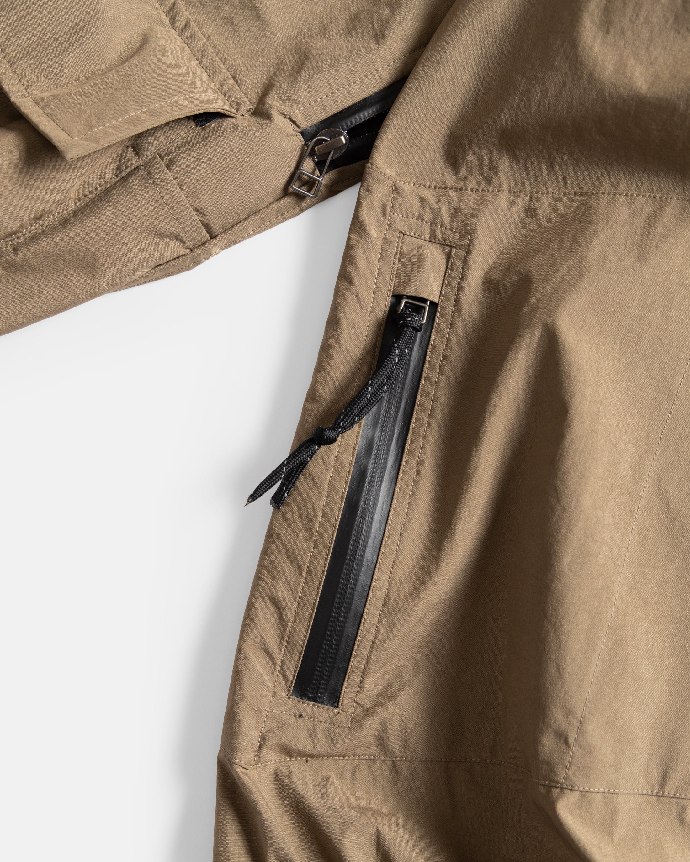 CASCADE OUTDOOR PROTECTION SYSTEM HOODED SHELL - DRIED SOIL WATER-REPELLENT 3L BONDED MEMBRANE - Image 7