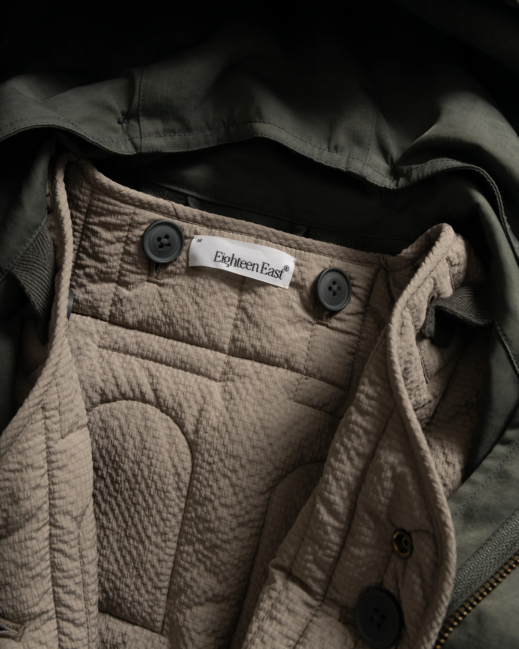 PAOLO FISHTAIL PARKA WITH REMOVABLE QUILTED LINER JACKET - FOLIAGE WAXED NYLON / TRAVERTINE "COBBLESTONE' NYLON RIPSTOP - Image 8