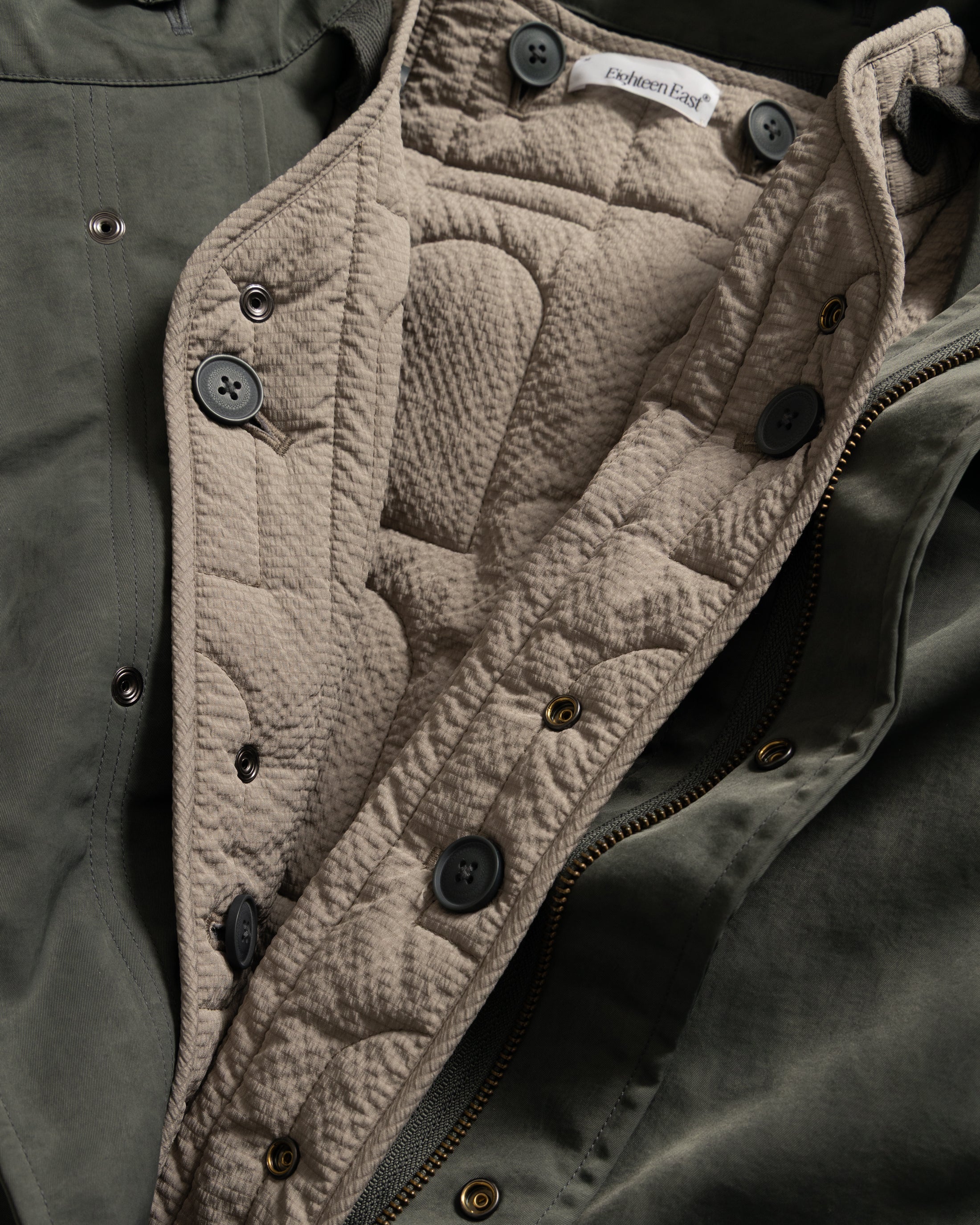 PAOLO FISHTAIL PARKA WITH REMOVABLE QUILTED LINER JACKET - FOLIAGE WAXED NYLON / TRAVERTINE "COBBLESTONE' NYLON RIPSTOP - Image 9